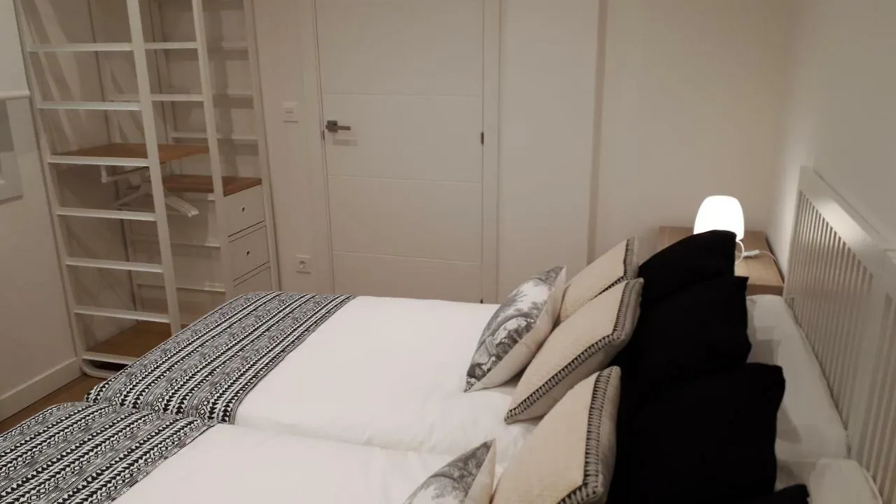 Belle Egia - Free Parking Apartment San Sebastian Spain